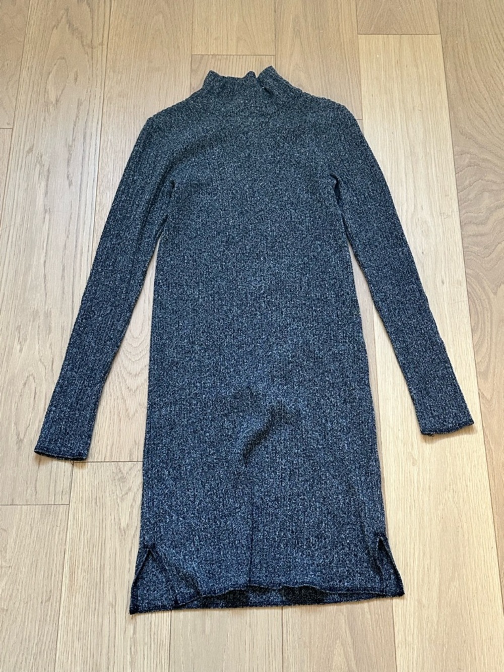 Aritzia Wilfred Free Tight Gray Ribbed Knit Turtleneck Sweater Dress - Women's